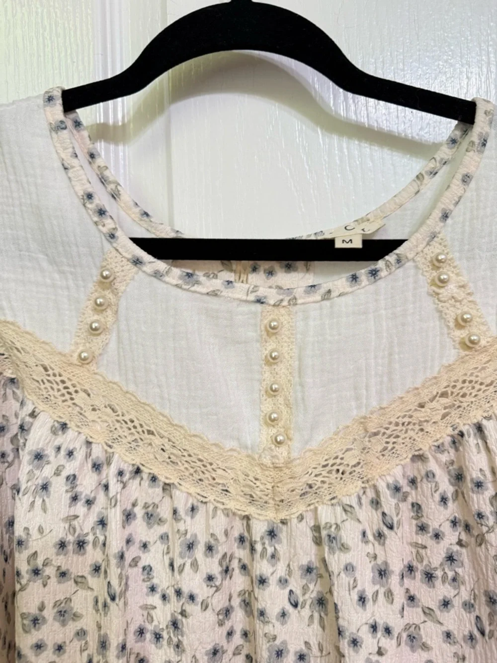 H283 New POL M pp22 Cream Floral Lace Trim Sleeveless Top matching pants listed - Picture 2 of 9